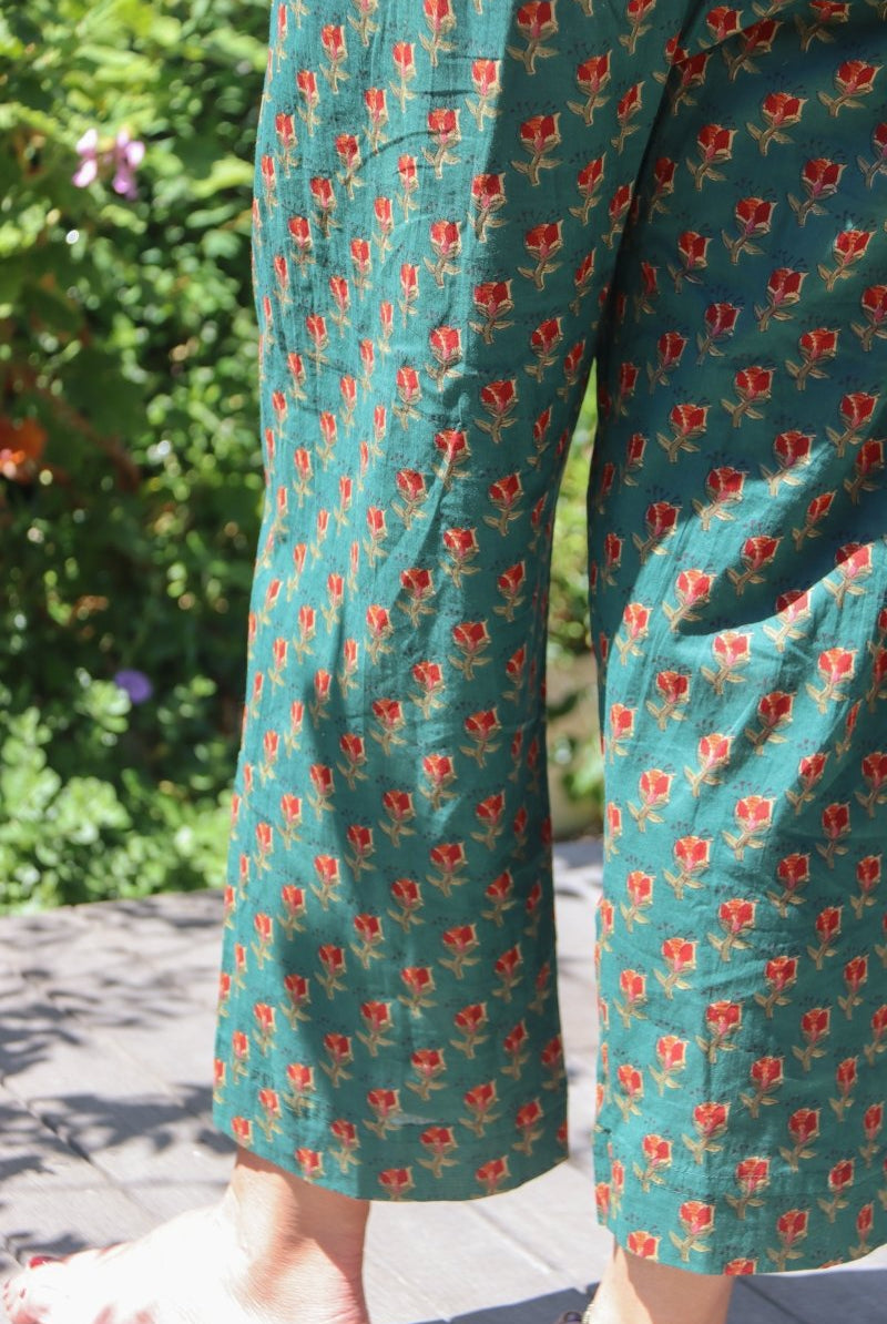 Cropped Frenchie Pants - Coco - Gawjus