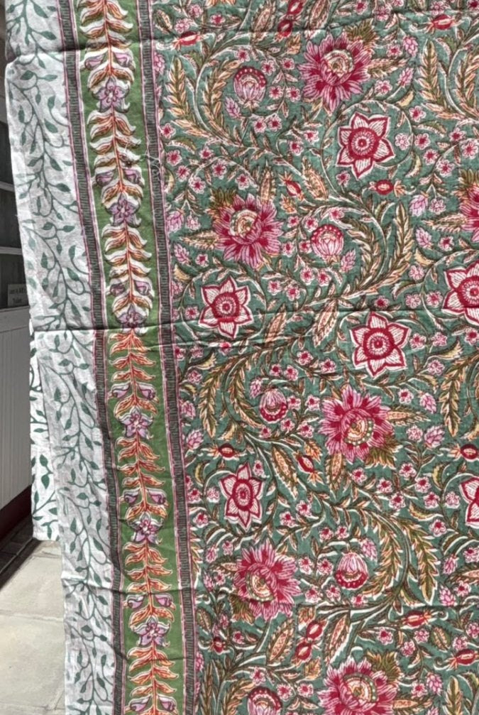 Gawjus Beach Sarong - Dark Green and Pink - Gawjus