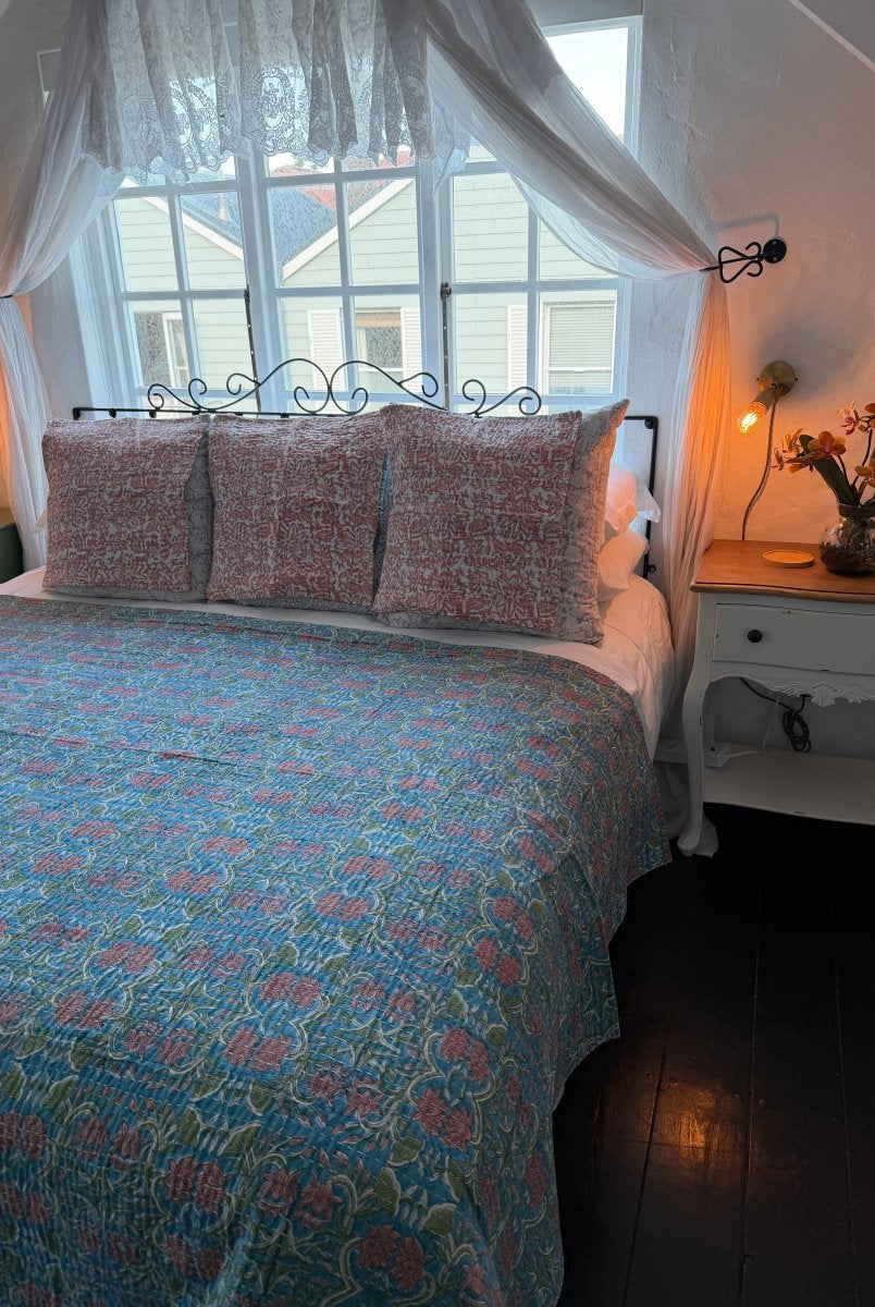 Kantha Quilt - Turkish Delight - Gawjus