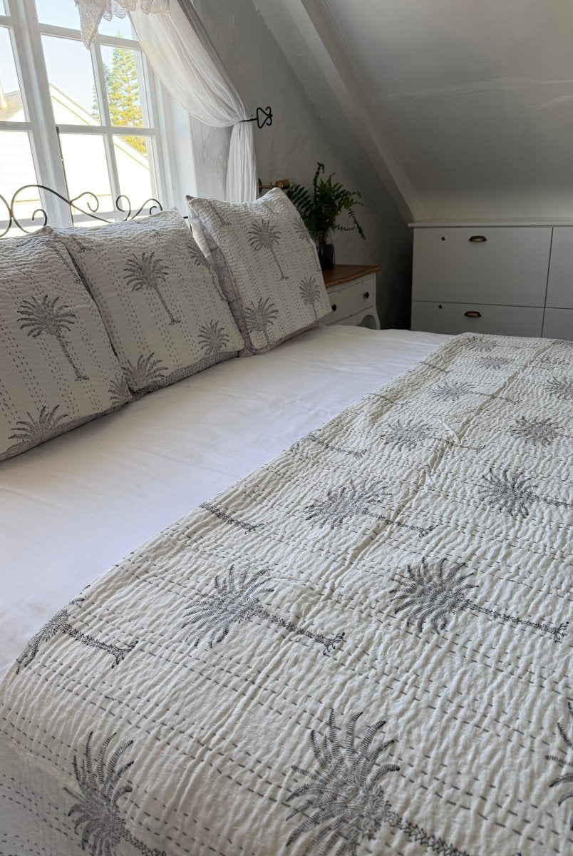 Kantha Quilt - White Sands - Gawjus