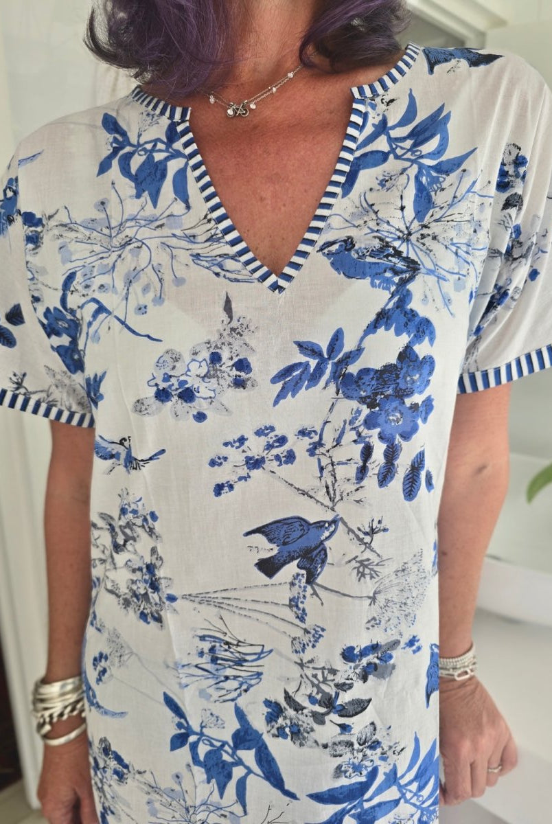 Short Diva - Blue Bird (V Neck) - Gawjus