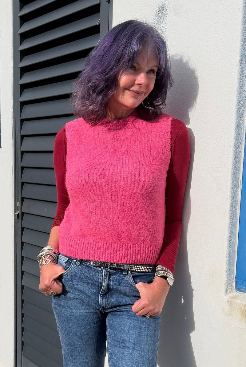 Sleeveless Pullover - The Pink Pop - Gawjus