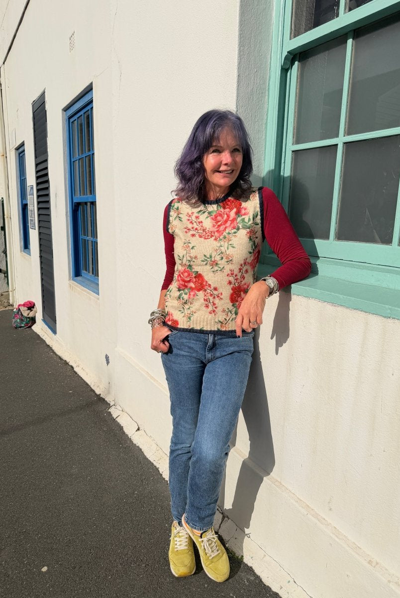 Sleeveless Pullover - Vintage Rose - Gawjus