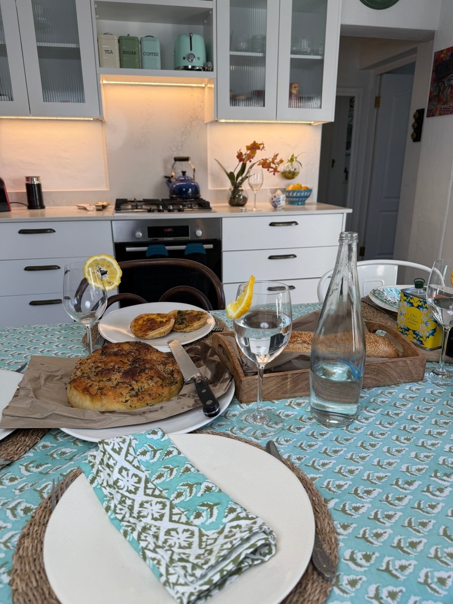 Table cloth - Aqua and Olive - Gawjus