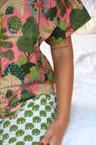 Cropped Frenchies - Pink Ellie - V - neck - Gawjus