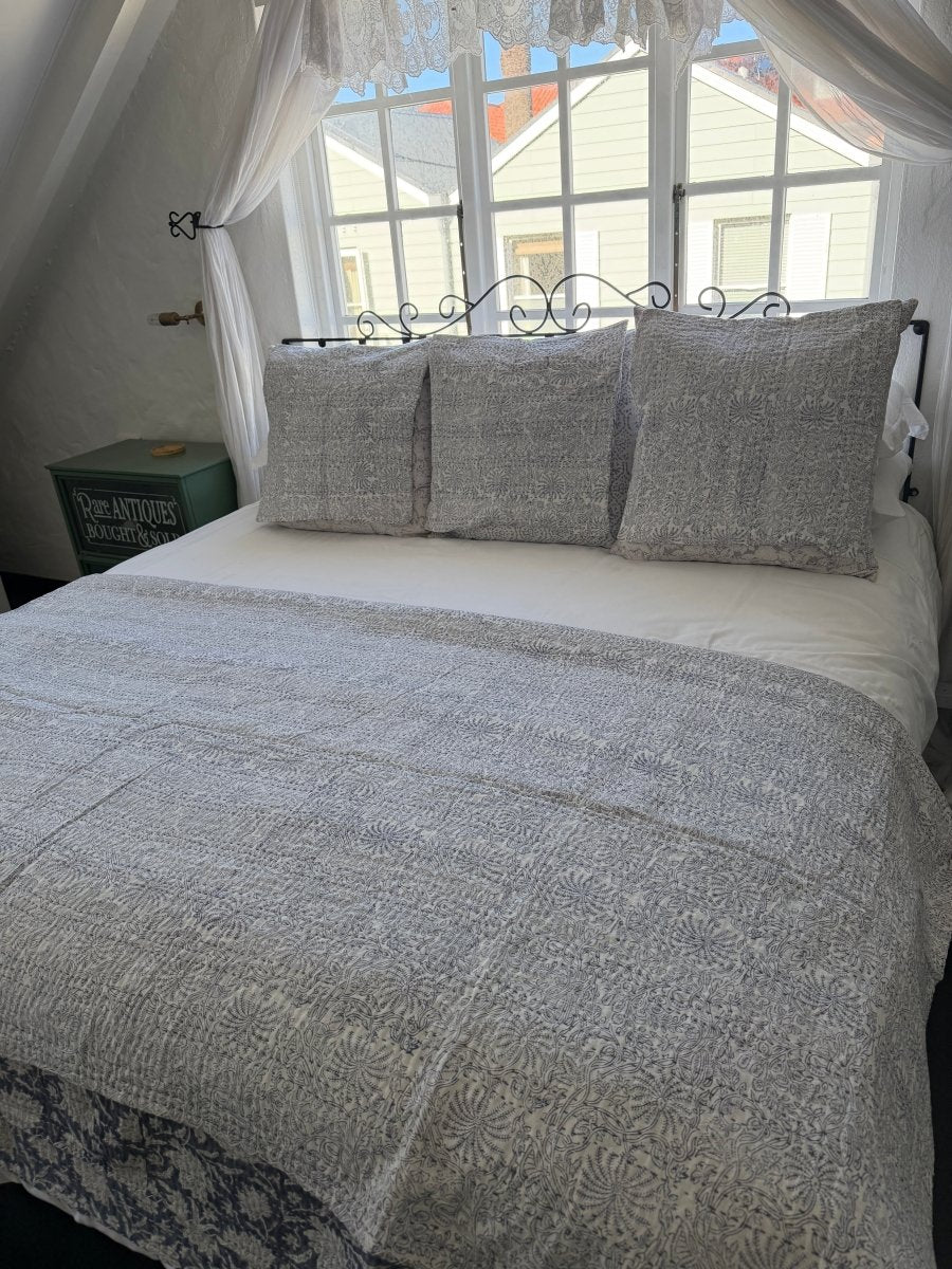 Kantha Quilt - Misty Meadow - Gawjus