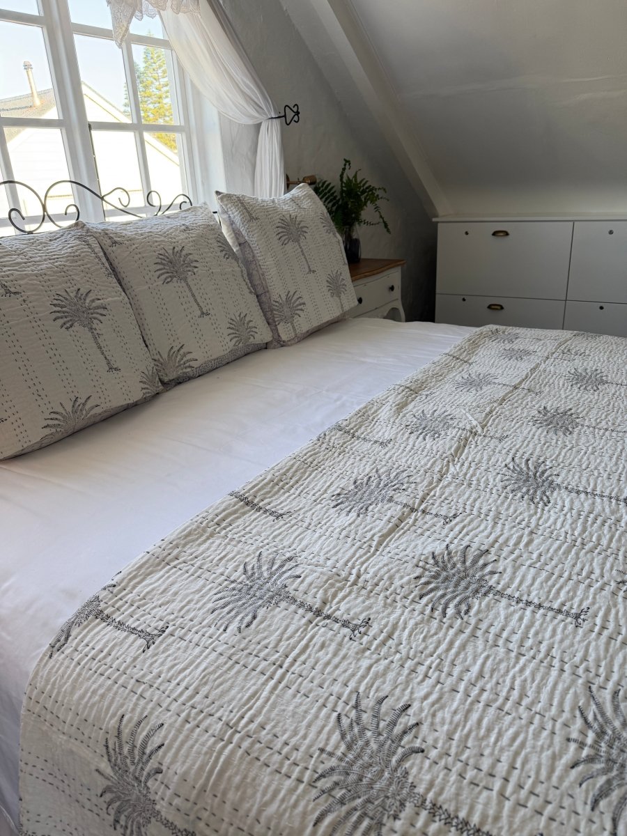 Kantha Quilt - White Sands - Gawjus