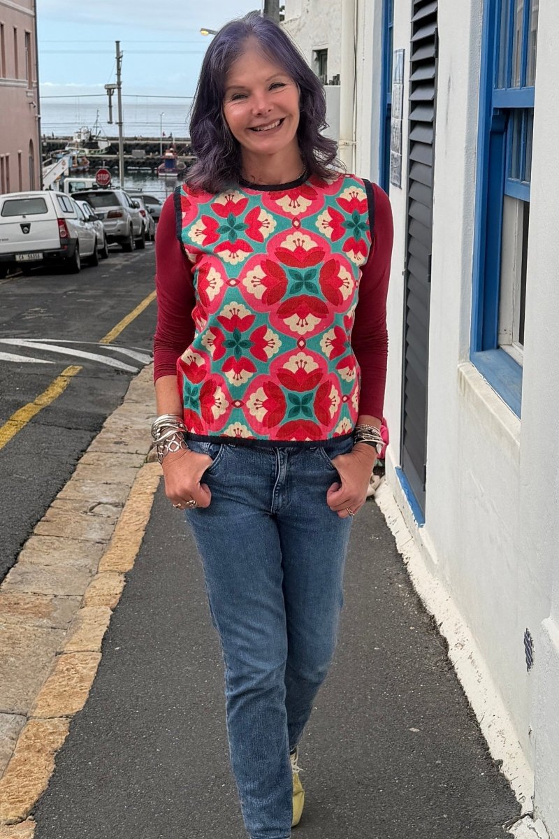 Sleeveless Pullover - Retro Floral - Gawjus