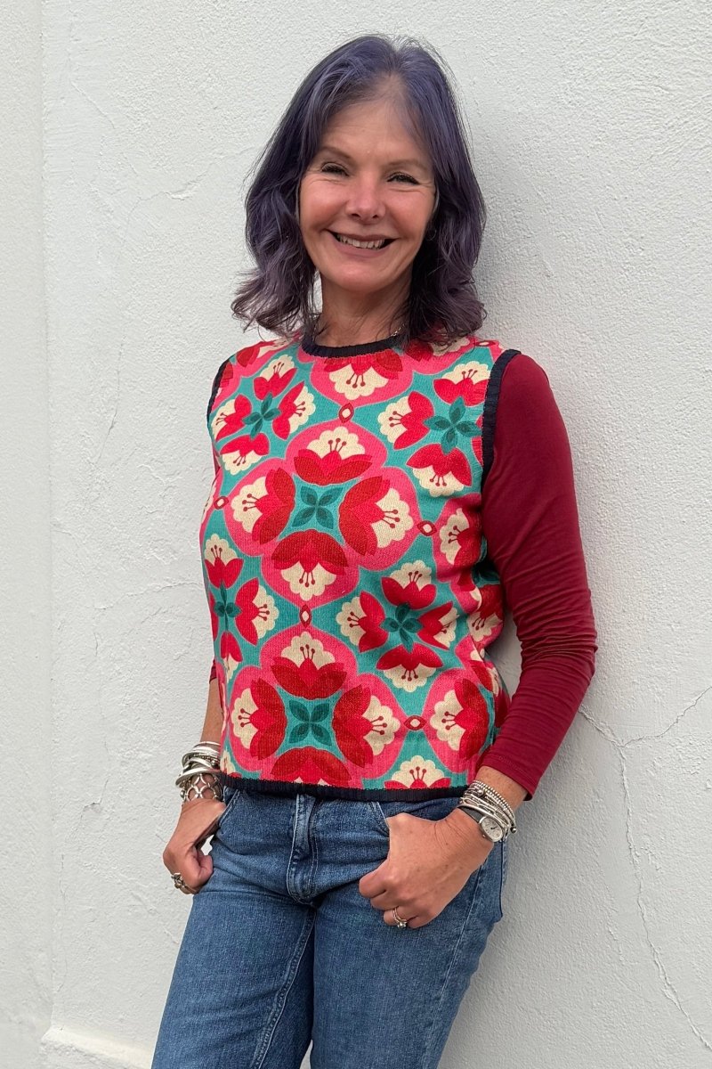 Sleeveless Pullover - Retro Floral - Gawjus