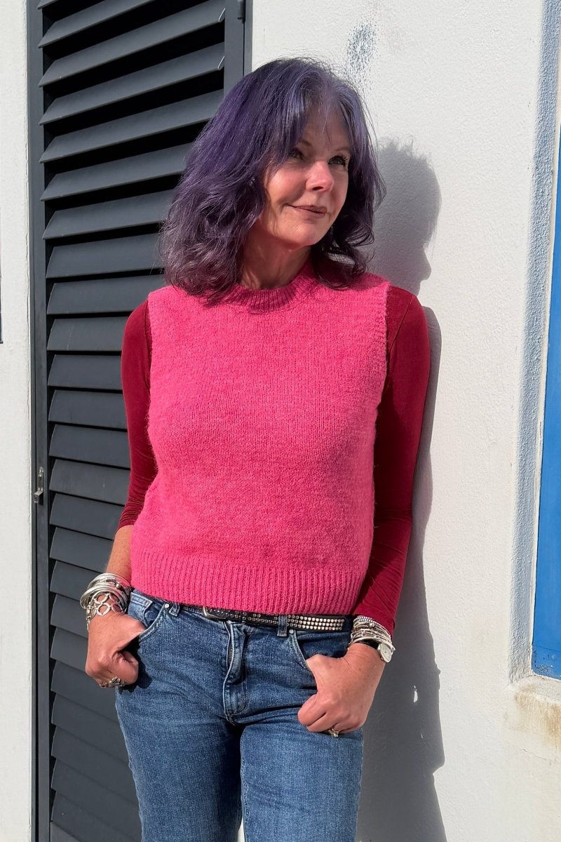 Sleeveless Pullover - The Pink Pop - Gawjus