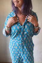 The Snug Frenchie - Fleur - de - lis - Gawjus